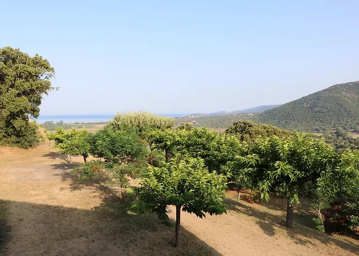 营地 Les Couchants 3*